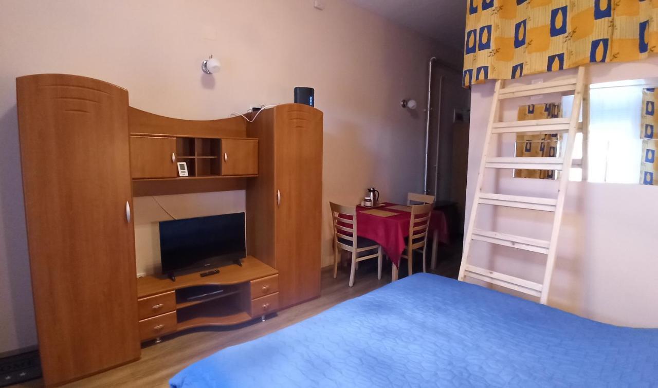 City Lights Apartman ケストヘイ エクステリア 写真
